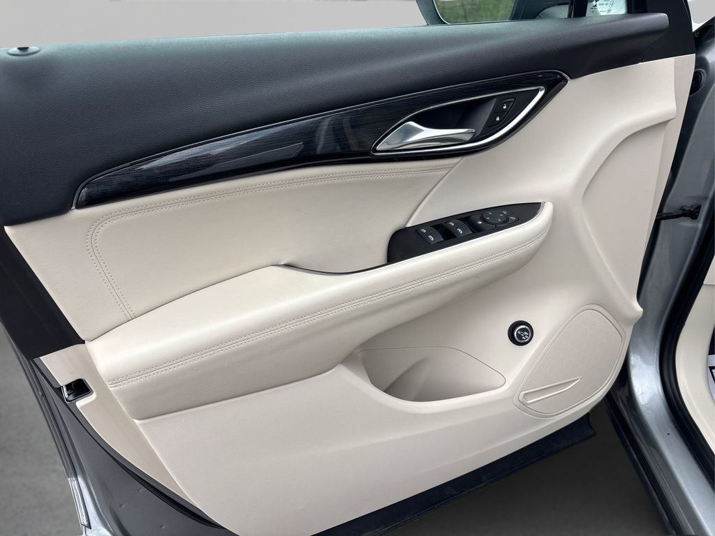 Used 2023 Buick Envision Preferred image 24