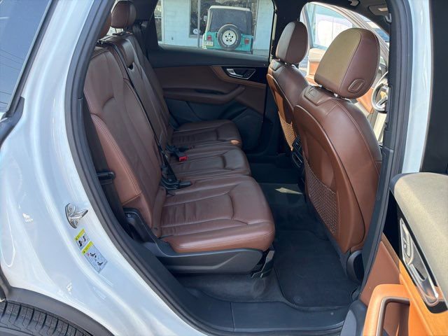 Used 2017 Audi Q7 3.0T Premium Plus image 24