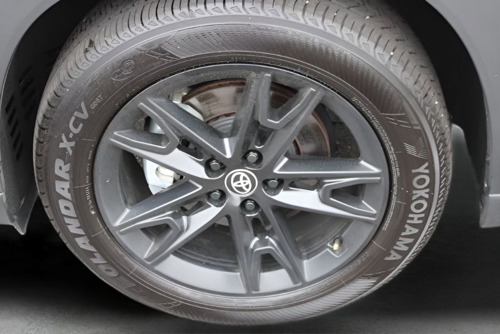 Certified 2024 Toyota Grand Highlander Platinum image 2