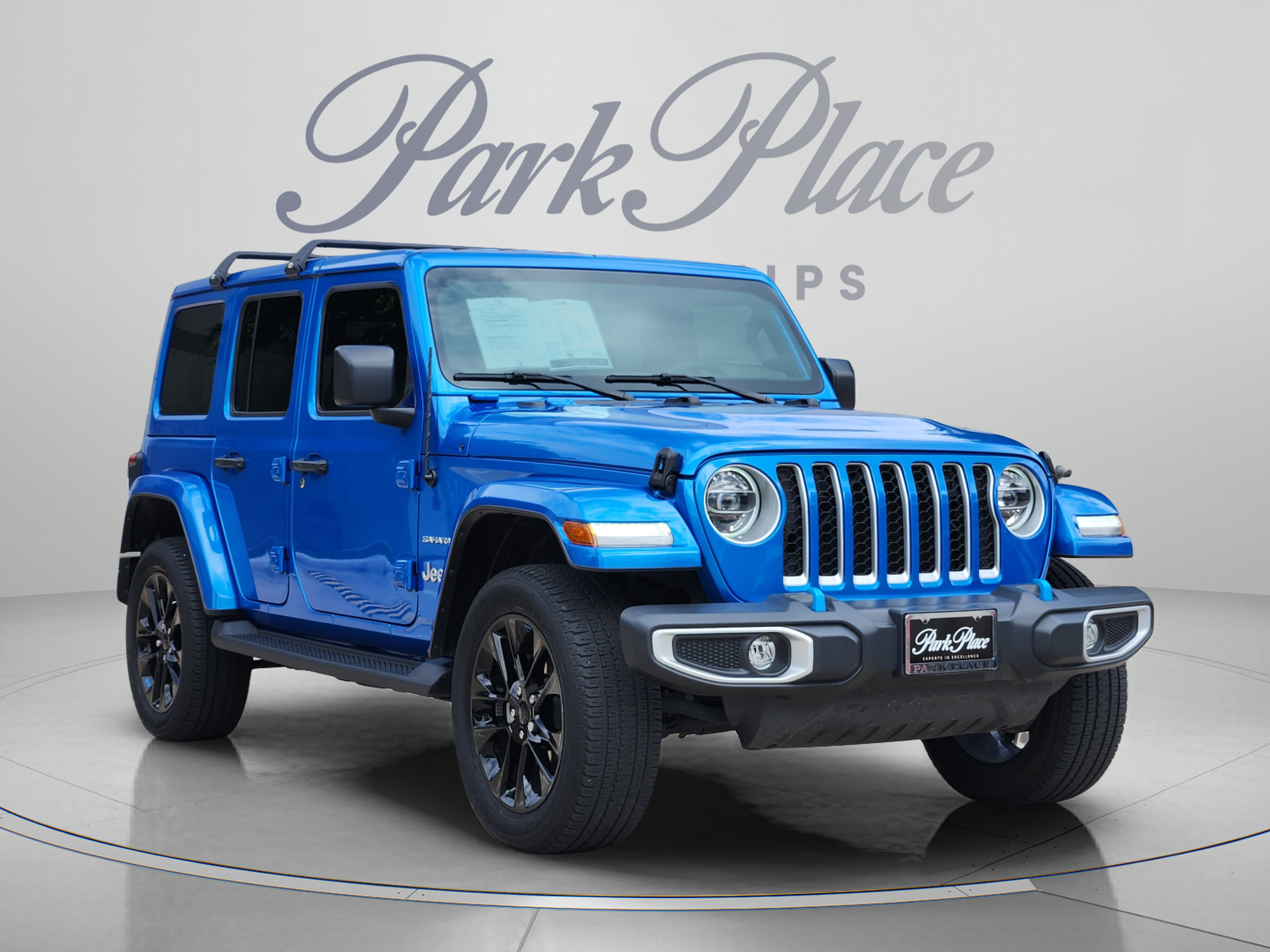 Used 2022 Jeep Wrangler Unlimited Sahara w/ Cold Weather Group AWD/4WD image 4