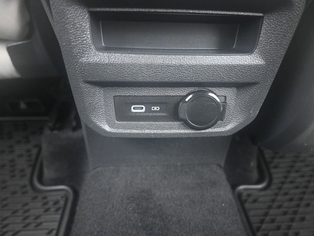 Used 2021 Volkswagen Tiguan SEL Premium R-Line image 14