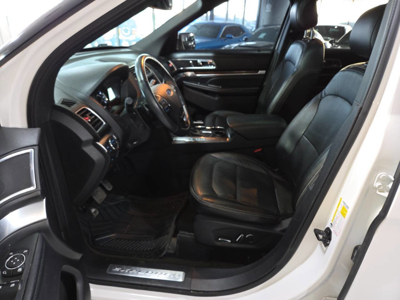 Used 2017 Ford Explorer Limited FWD image 14