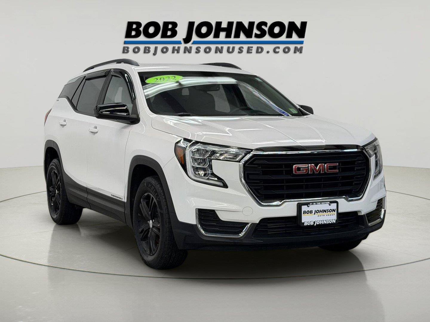 Used 2022 GMC Terrain SLE w/ Driver Convenience Package AWD/4WD image 3