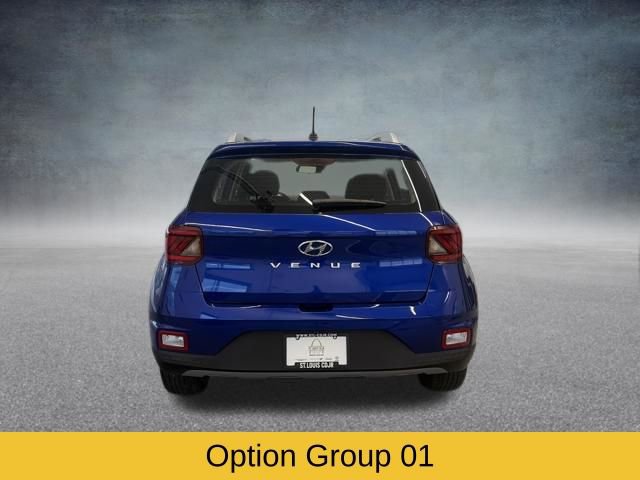 Used 2025 Hyundai Venue SEL image 6