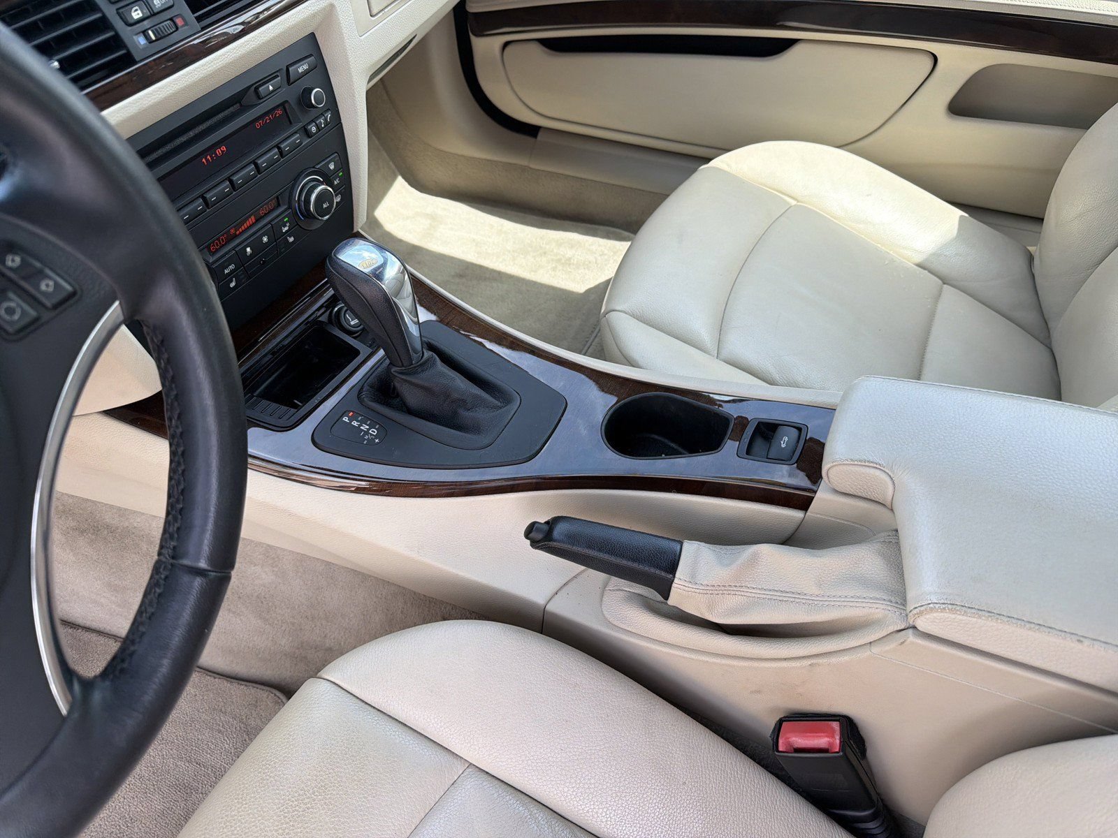 Used 2013 BMW 328i Convertible RWD image 14