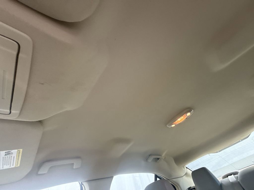 Used 2015 Ford Taurus SEL FWD image 26