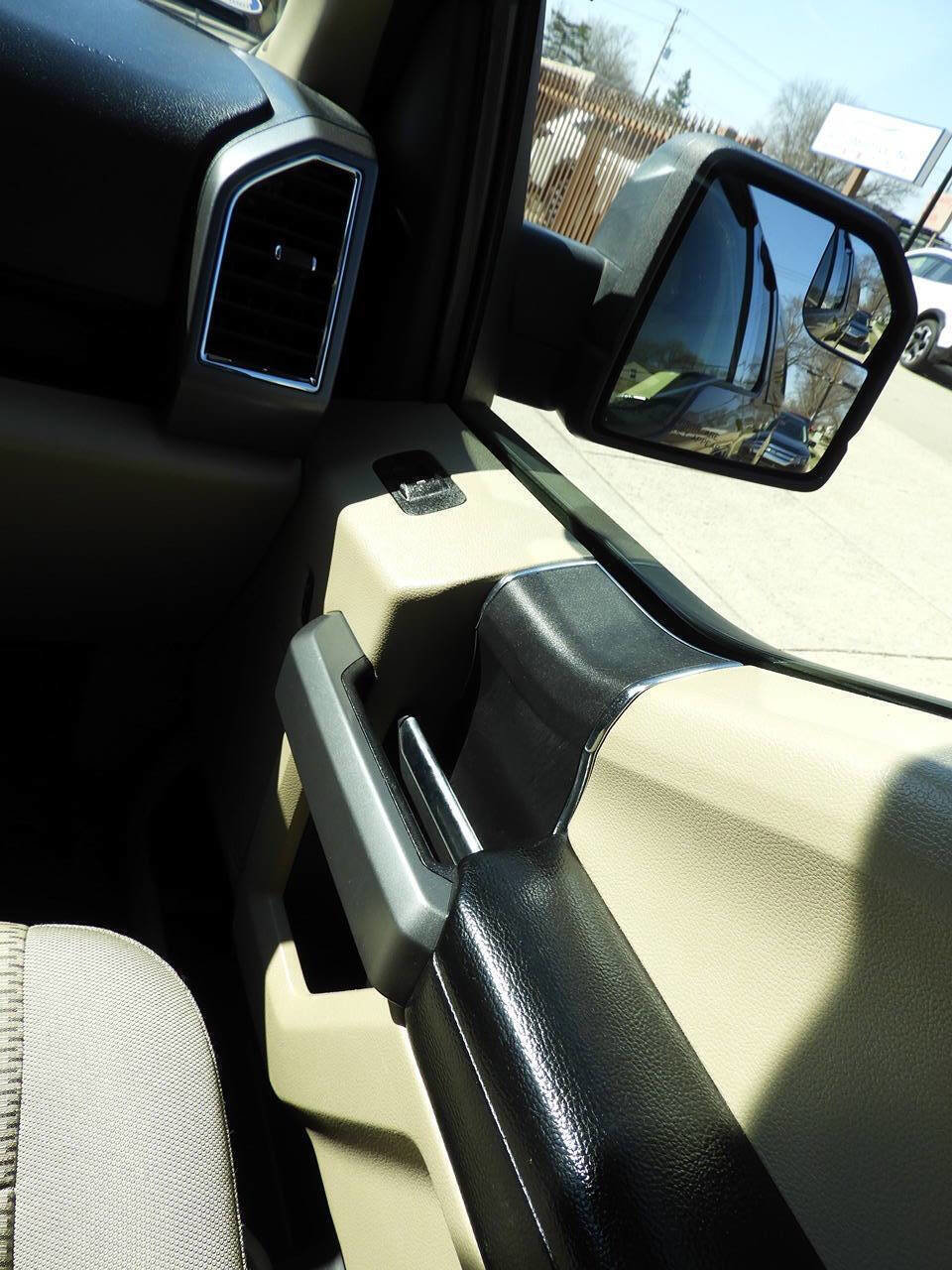 Used 2016 Ford F150 XLT w/ Trailer Tow Package image 40