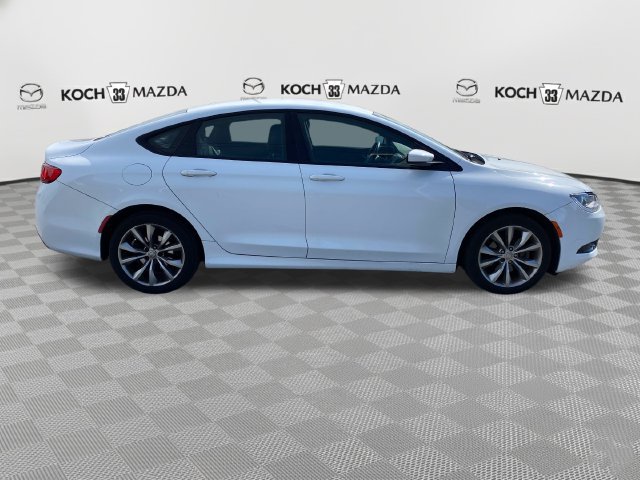 Used 2015 Chrysler 200 S w/ Comfort Group FWD image 9