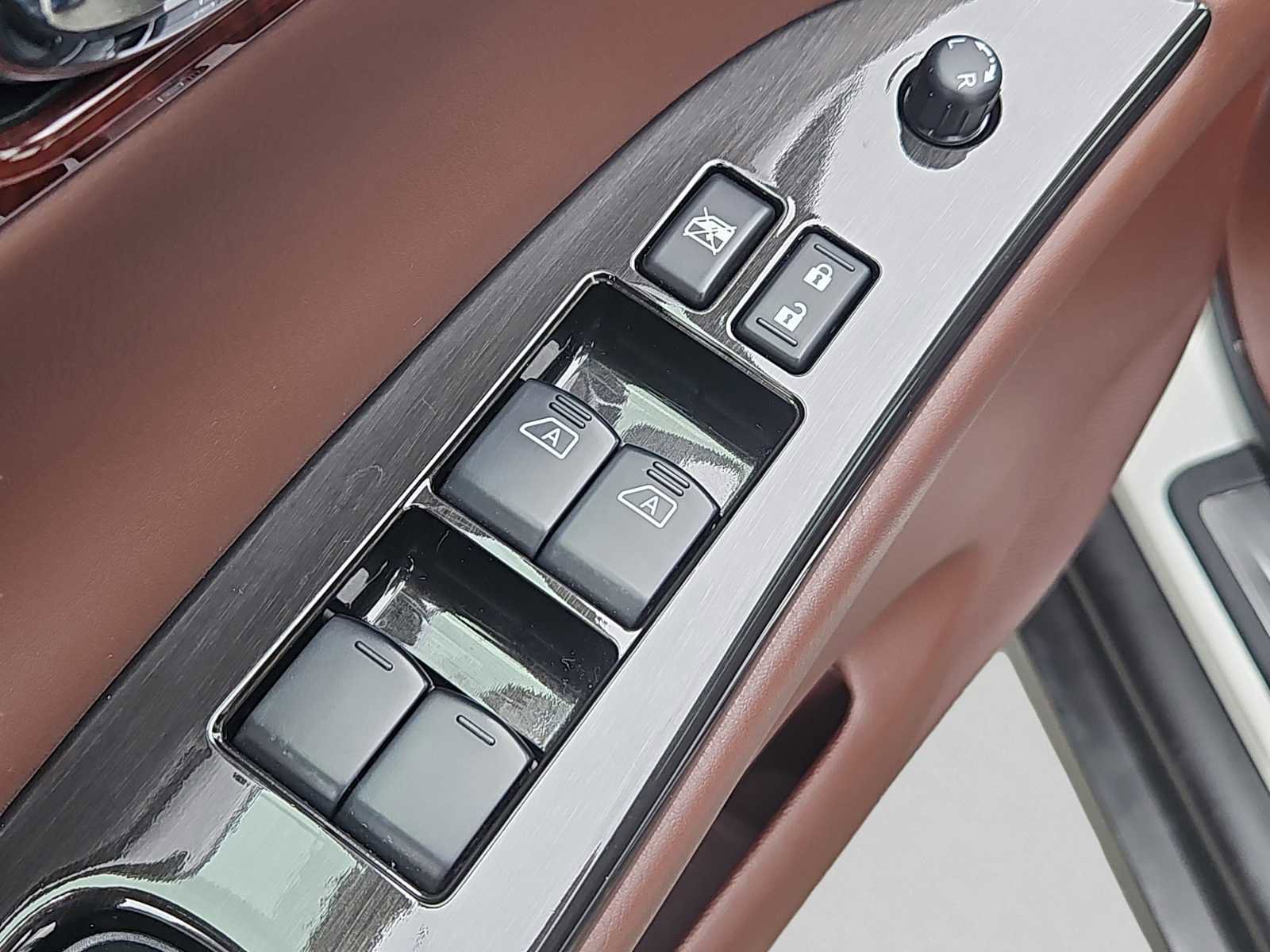 Used 2015 INFINITI QX50 Journey w/ Premium Package image 25