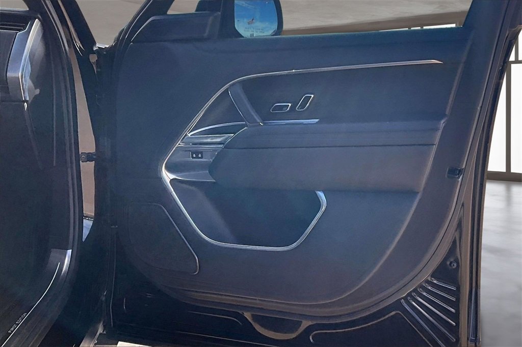 Used 2023 Land Rover Range Rover First Edition image 19