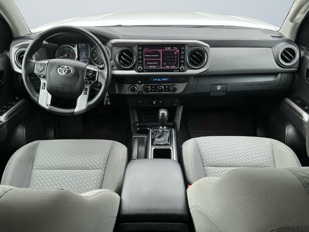 Used 2022 Toyota Tacoma SR5 AWD/4WD image 11