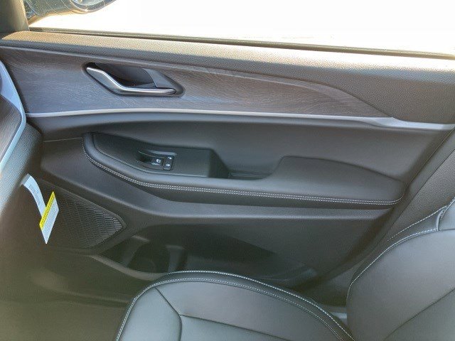 New 2025 Jeep Grand Cherokee L Limited w/ Trailer Tow Package image 20