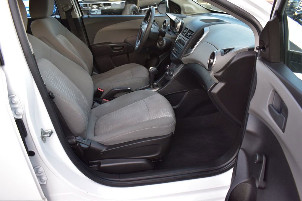 Used 2016 Chevrolet Sonic LS image 17