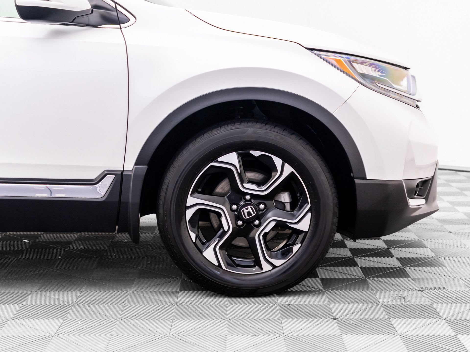 Used 2019 Honda CR-V Touring image 30