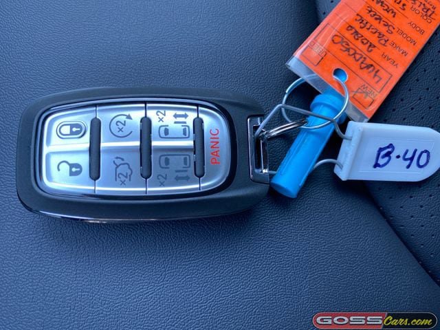 New 2026 Chrysler Pacifica Select FWD image 27