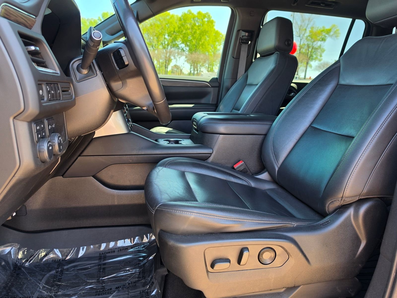 Used 2021 Chevrolet Suburban Z71 image 13