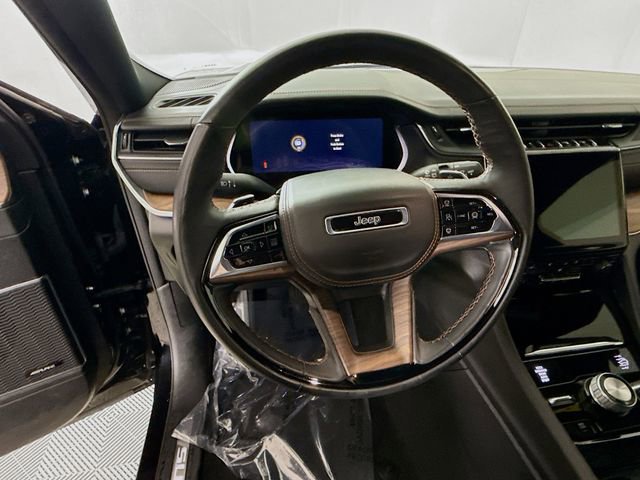 Used 2024 Jeep Grand Cherokee Summit w/ Adv Protech Group IV image 11