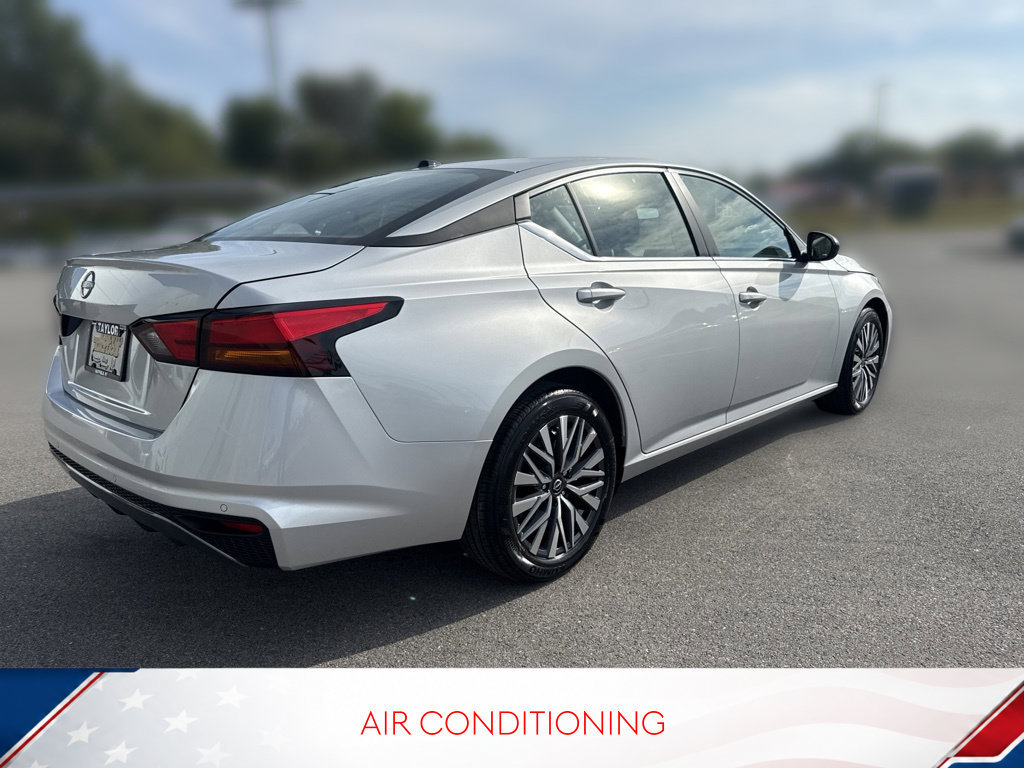 Used 2026 Nissan Altima 2.5 SV FWD image 3