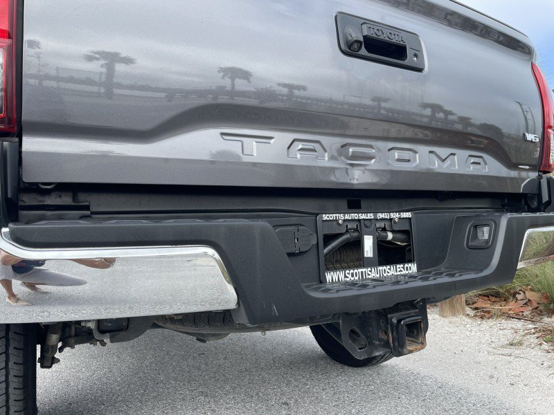 Used 2019 Toyota Tacoma SR5 RWD image 25