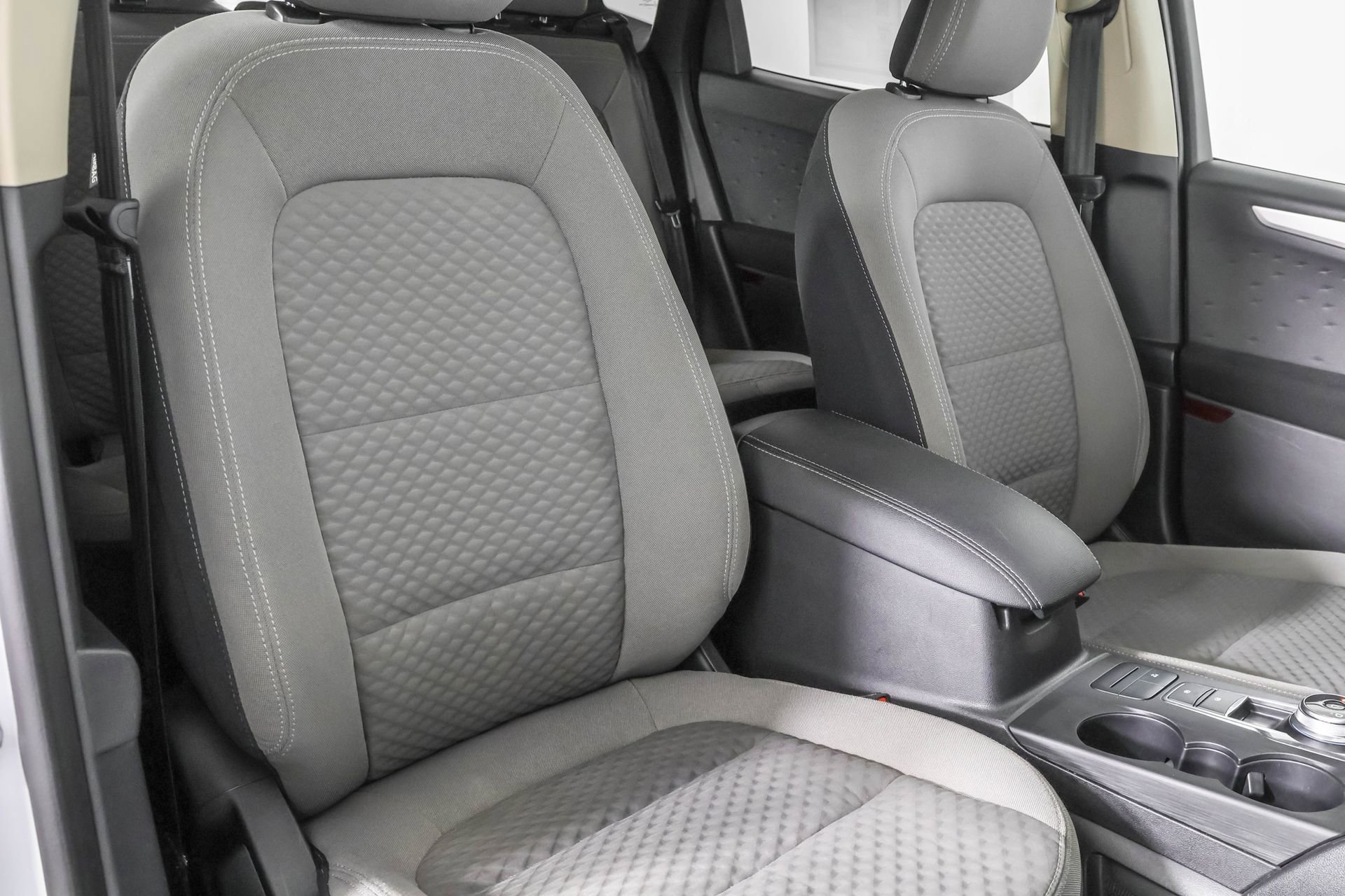 Used 2020 Ford Escape SE Sport AWD/4WD image 45