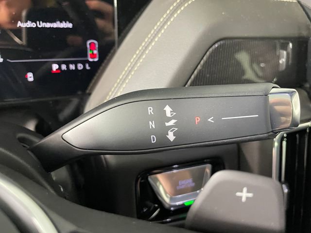 New 2026 GMC Yukon Elevation w/ Elevation Premium Package AWD/4WD image 7