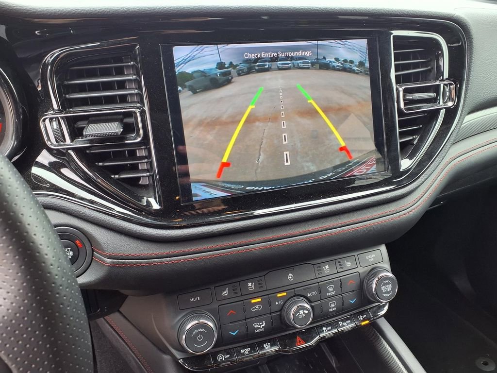 Used 2025 Dodge Durango GT image 6