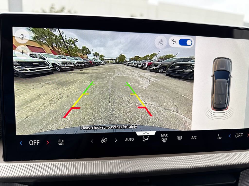 New 2026 Ford Explorer Active w/ Active Comfort Package image 7