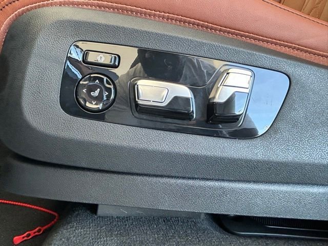 New 2026 BMW X5 sDrive40i w/ M Sport Package RWD image 16