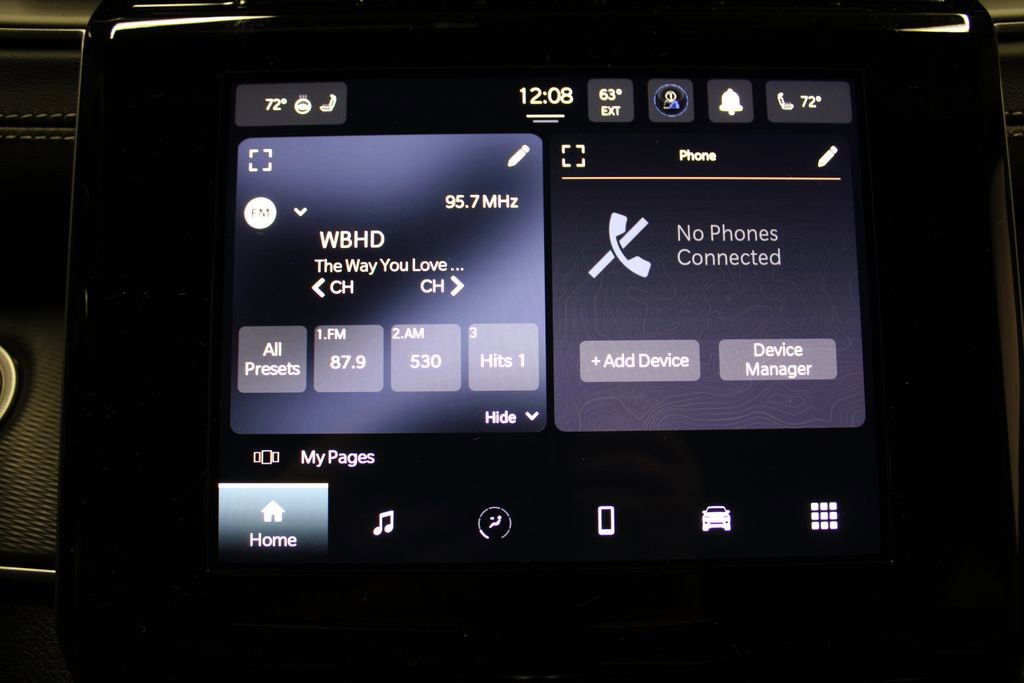 New 2025 Jeep Grand Cherokee Altitude image 14