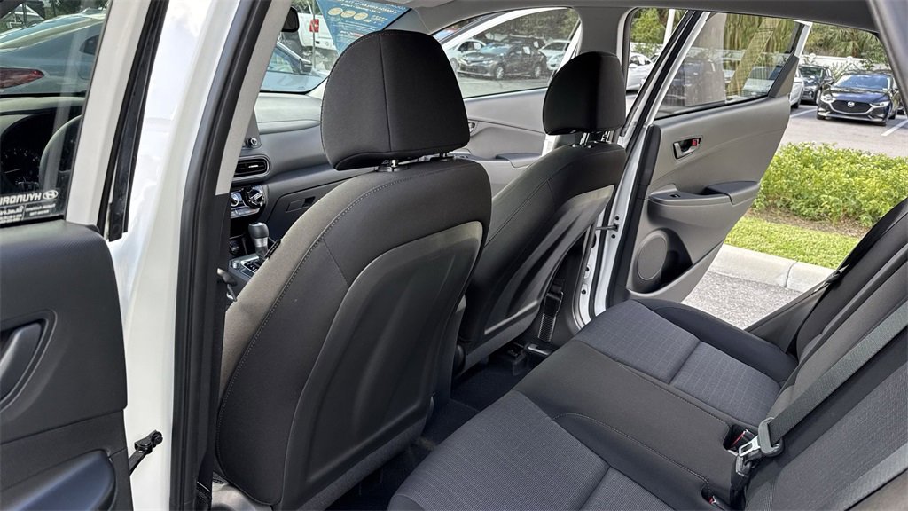 Used 2022 Hyundai Kona SEL image 35