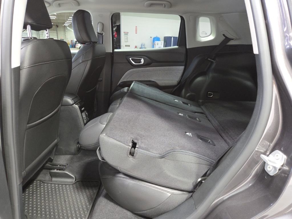 Used 2022 Jeep Compass Latitude w/ Convenience Group image 33