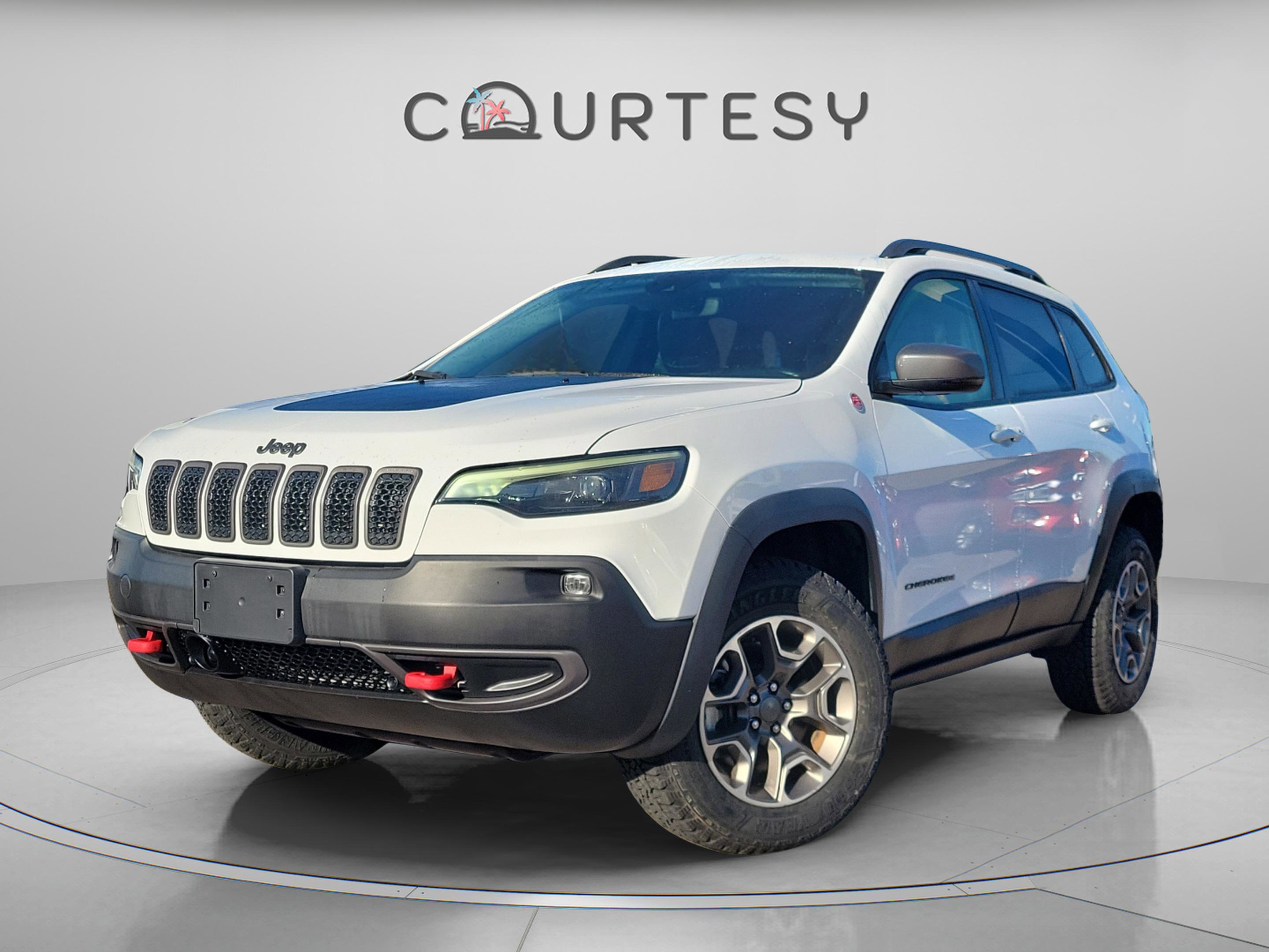 Used 2021 Jeep Cherokee Trailhawk w/ Comfort/Convenience Group image 1