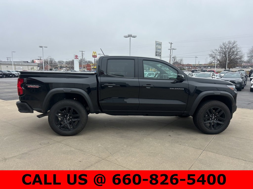 Used 2024 Chevrolet Colorado Trail Boss w/ Technology Package image 3