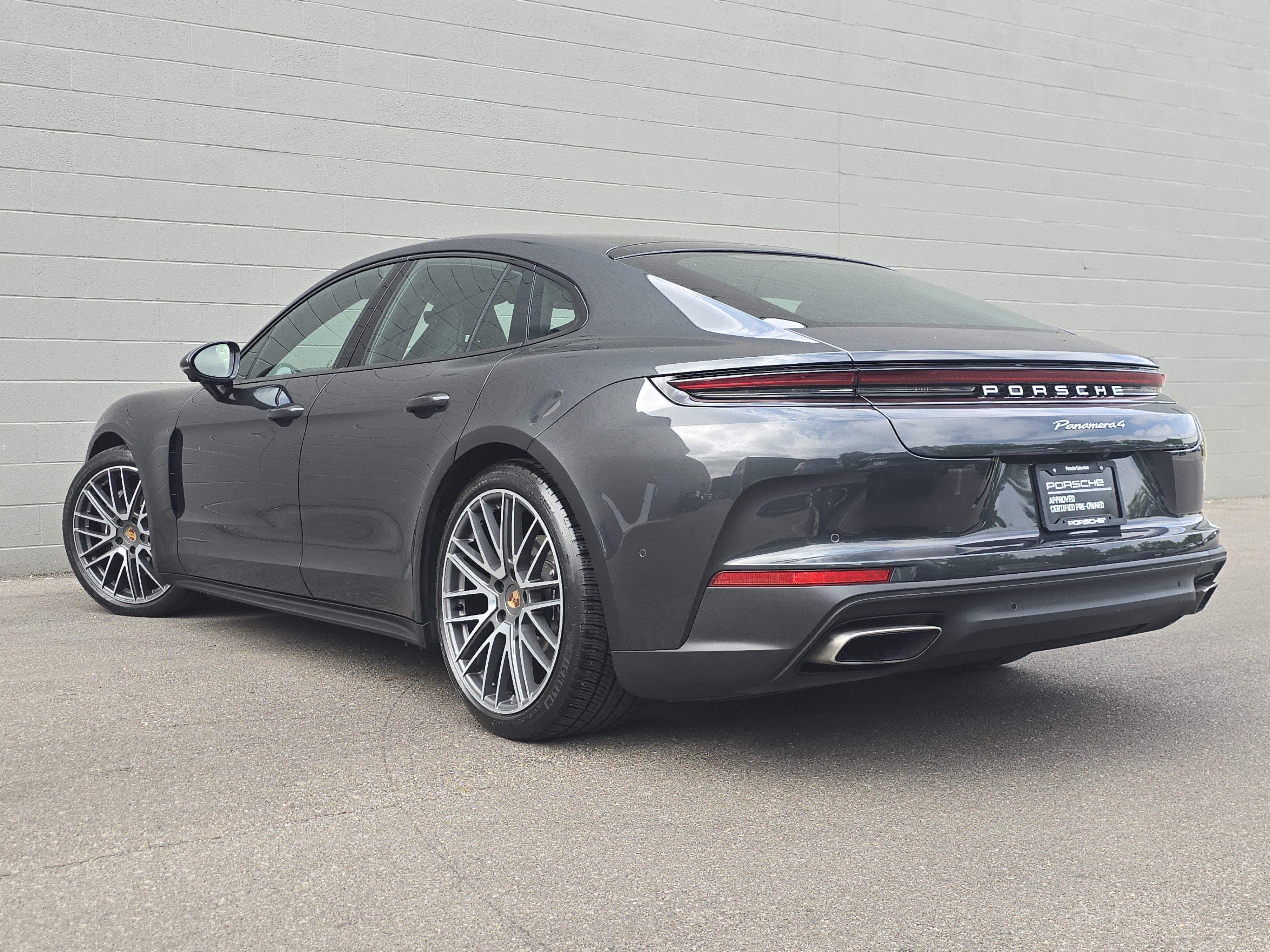Certified 2025 Porsche Panamera 4 AWD/4WD image 3
