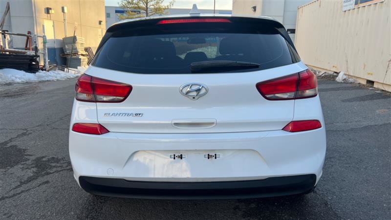 Used 2018 Hyundai Elantra GT FWD image 8