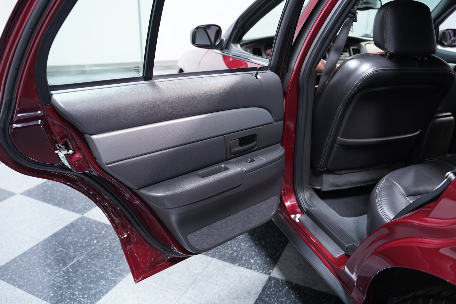 Used 2004 Mercury Marauder RWD image 35