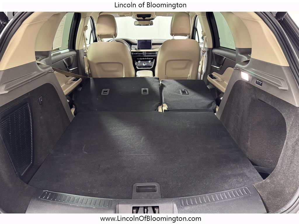Used 2022 Lincoln Corsair AWD w/ Premium Package image 18