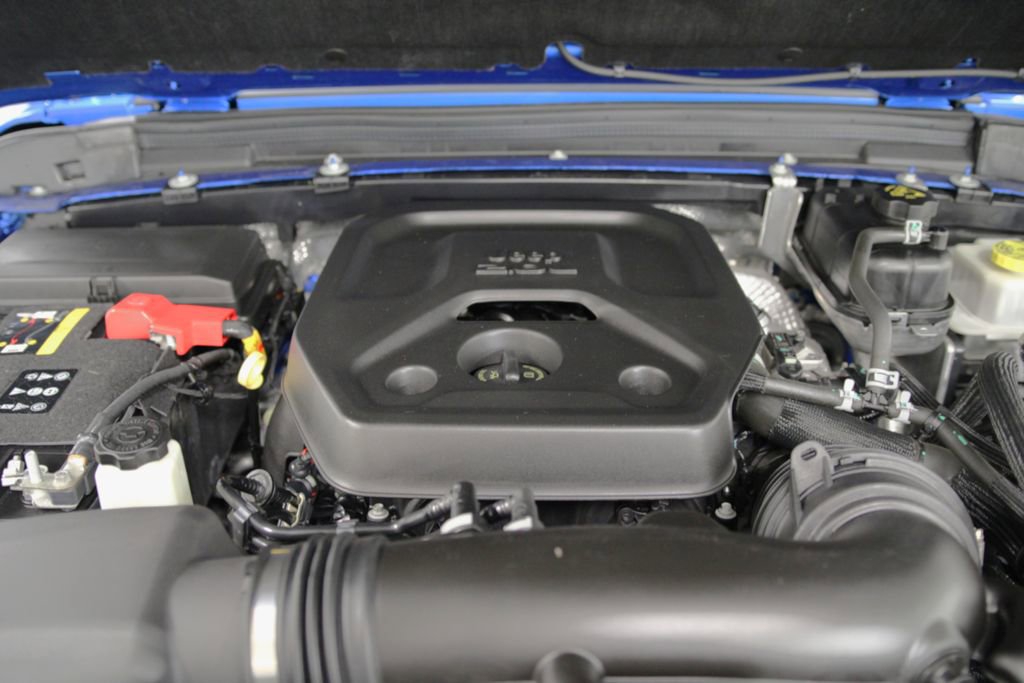 Used 2024 Jeep Wrangler Unlimited Sahara w/ Technology Group image 12