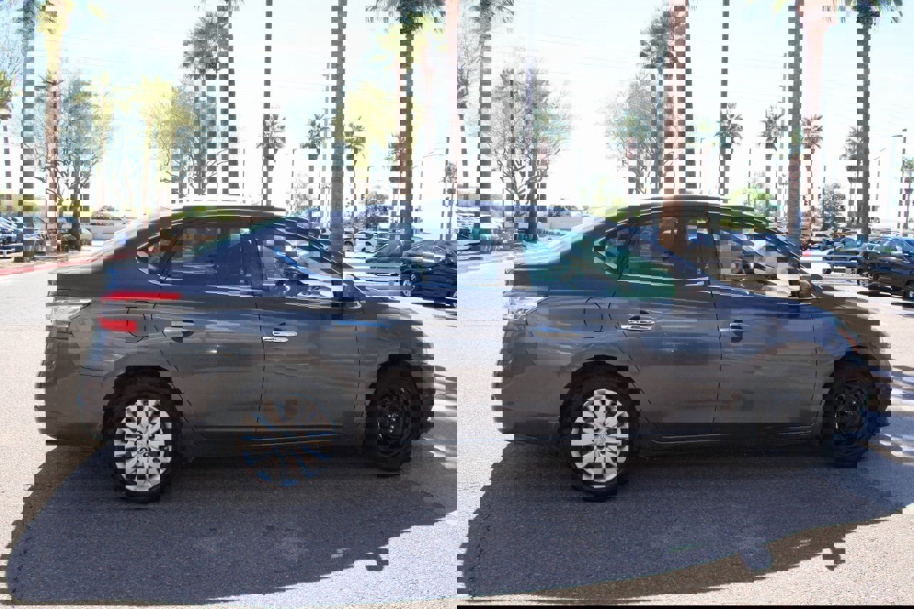 Used 2014 Nissan Sentra SV image 6