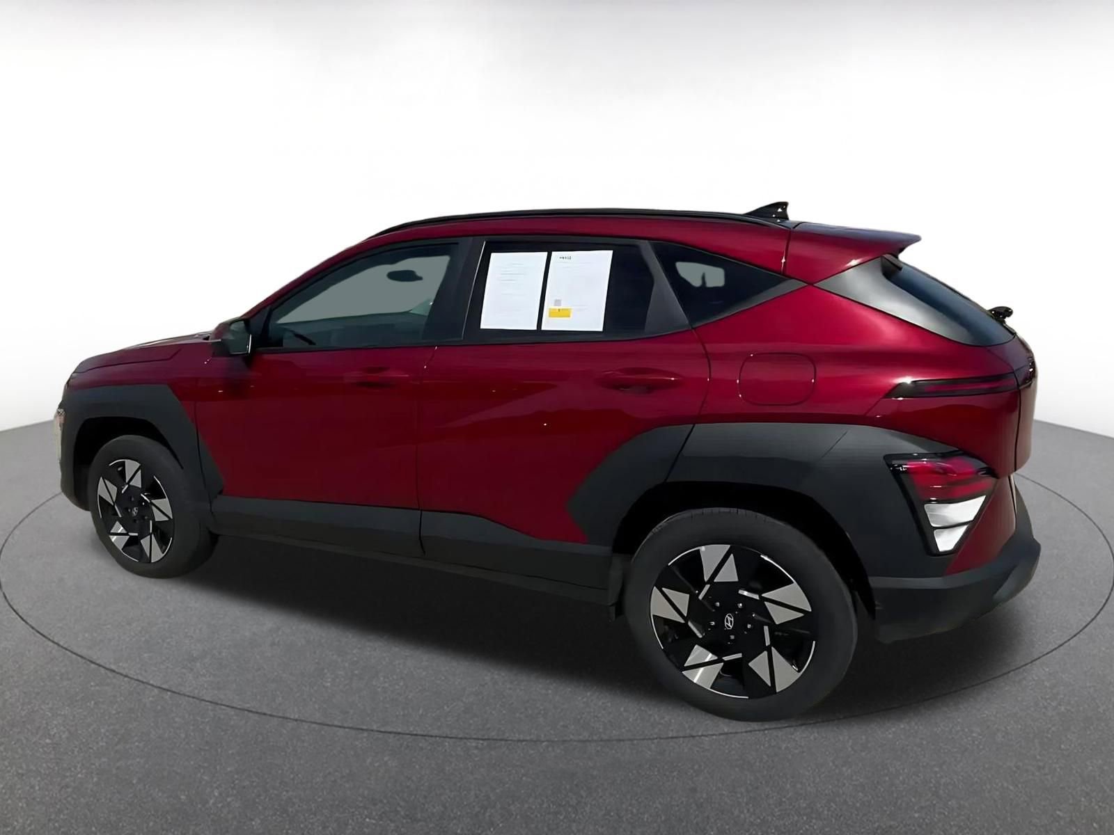 Used 2025 Hyundai Kona SEL image 9