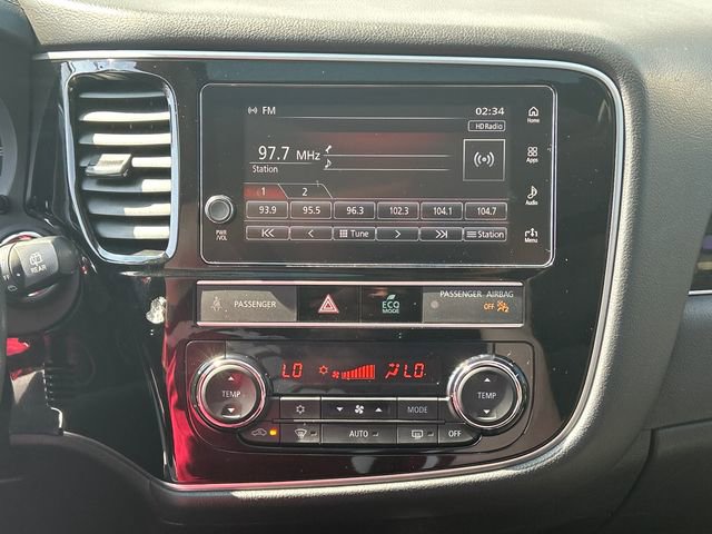 Used 2019 Mitsubishi Outlander SE image 19