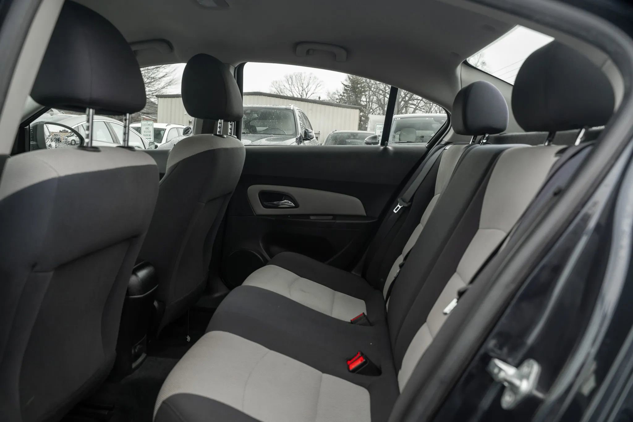 Used 2015 Chevrolet Cruze L image 8