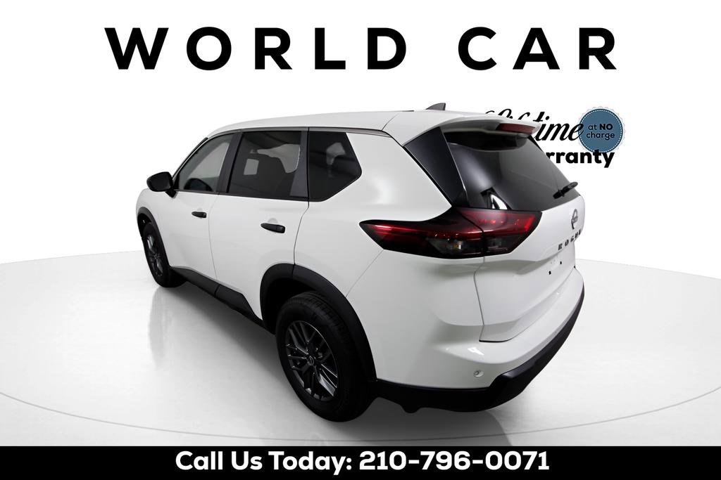 Used 2024 Nissan Rogue S image 5