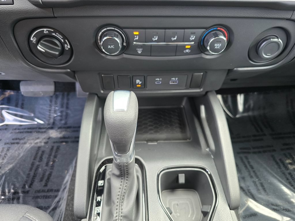 New 2026 Nissan Frontier SV w/ All-Weather Content Package AWD/4WD image 18