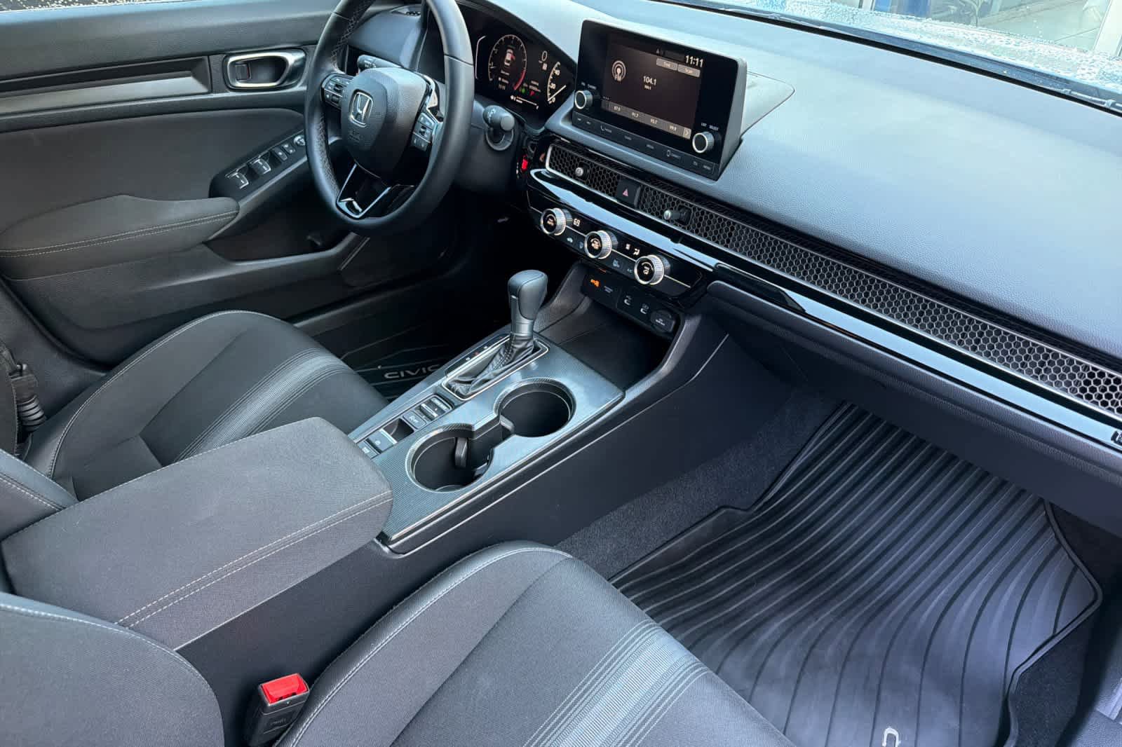 Used 2025 Honda Civic Sport image 17
