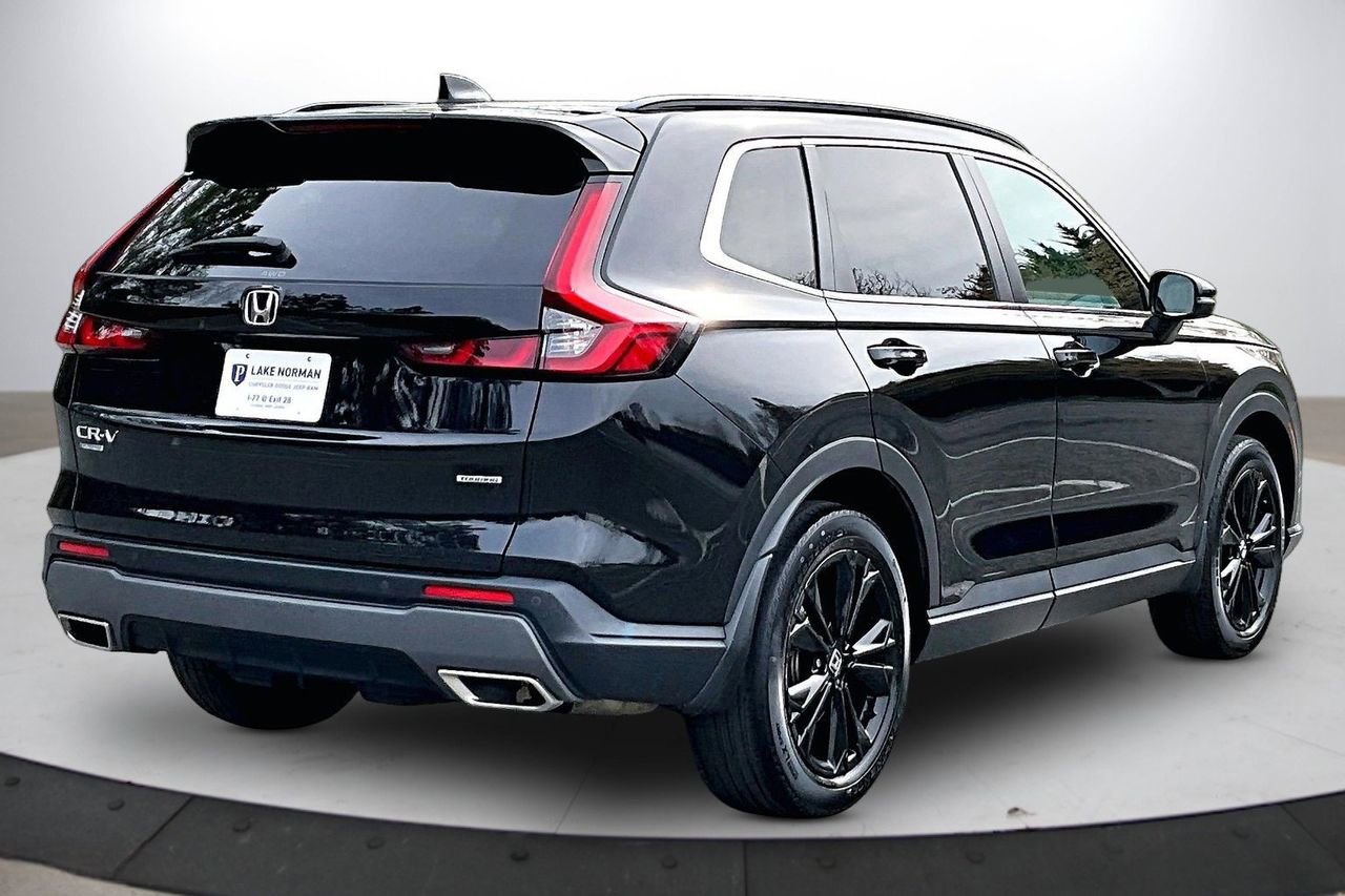 Used 2023 Honda CR-V Sport Touring image 9