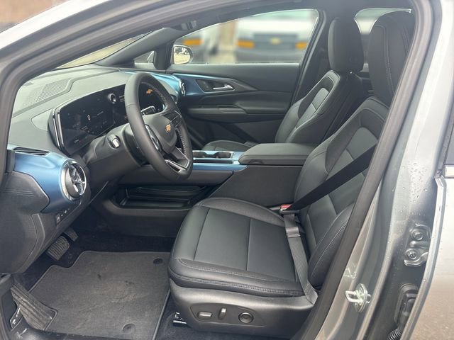 New 2026 Chevrolet Equinox EV LT AWD/4WD image 9