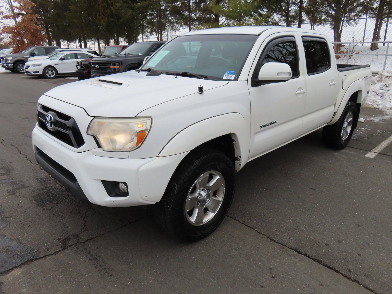 Used 2015 Toyota Tacoma 4x4 Double Cab w/ TRD Sport Package image 3
