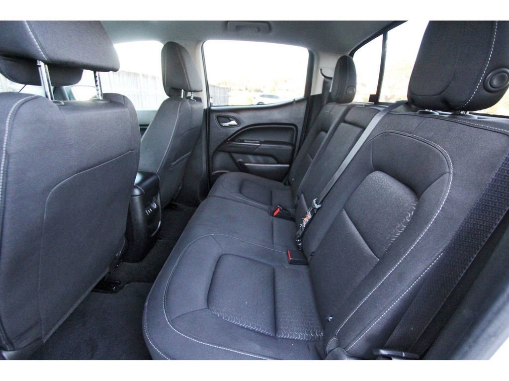 Used 2018 GMC Canyon SLE w/ SLE Convenience Package image 14