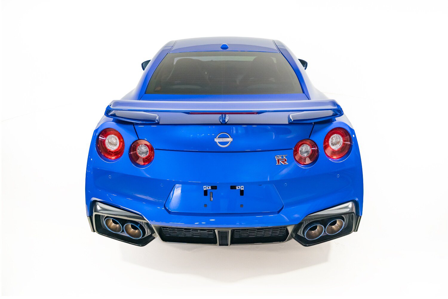 Used 2024 Nissan GT-R w/ Floor Mat Package AWD/4WD image 7
